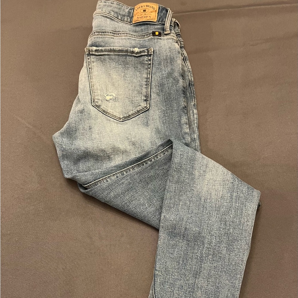 Lucky Brand Distressed Skinny Jeans – Women’s Size 29 – 27” Inseam